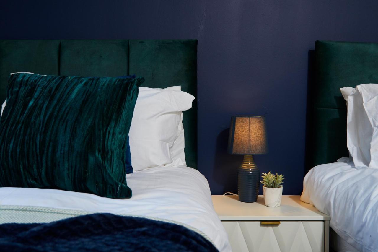 Exquisite Cambridge Abode - Sleeps 6 - Parking Lejlighed Eksteriør billede