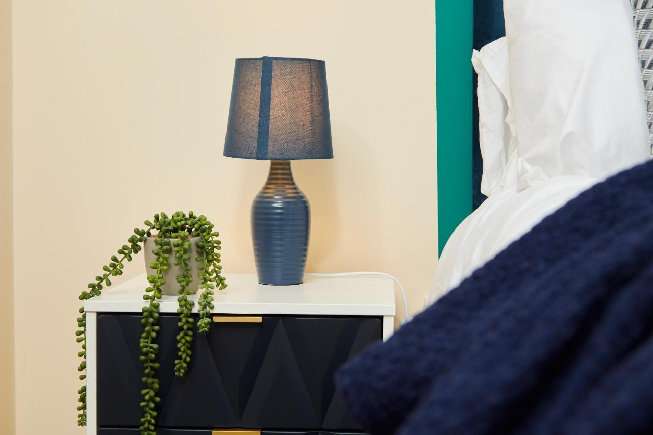 Exquisite Cambridge Abode - Sleeps 6 - Parking Lejlighed Eksteriør billede
