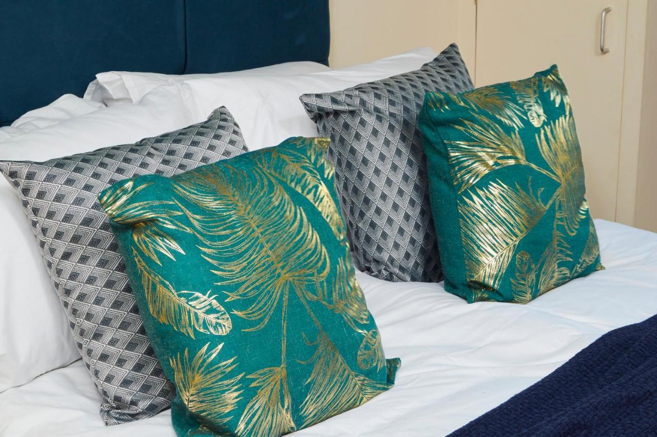 Exquisite Cambridge Abode - Sleeps 6 - Parking Lejlighed Eksteriør billede