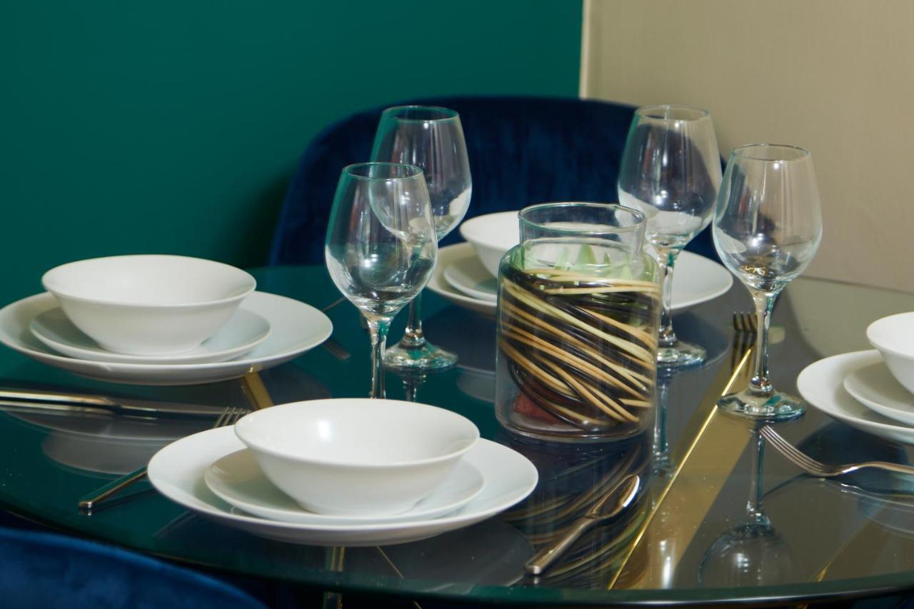 Exquisite Cambridge Abode - Sleeps 6 - Parking Lejlighed Eksteriør billede