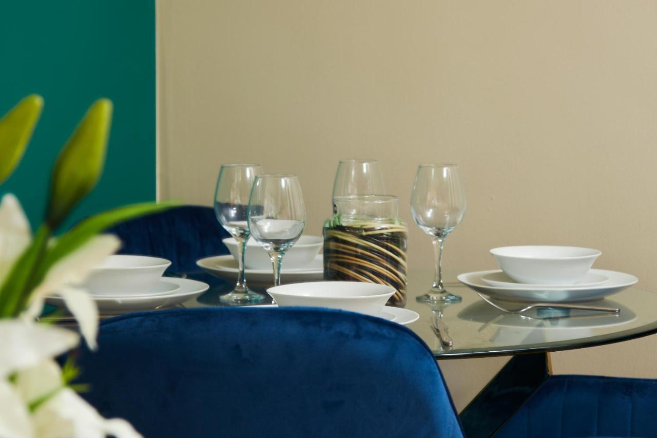 Exquisite Cambridge Abode - Sleeps 6 - Parking Lejlighed Eksteriør billede