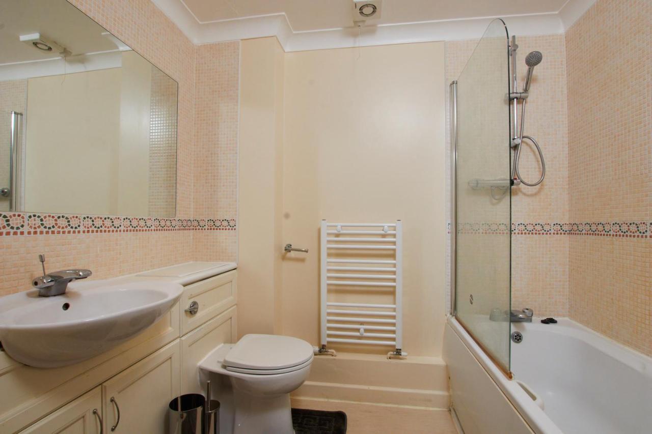 Exquisite Cambridge Abode - Sleeps 6 - Parking Lejlighed Eksteriør billede